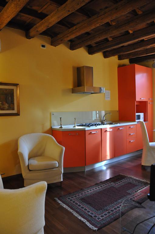 Piazza Nova Guest House Ferrara Kamer foto